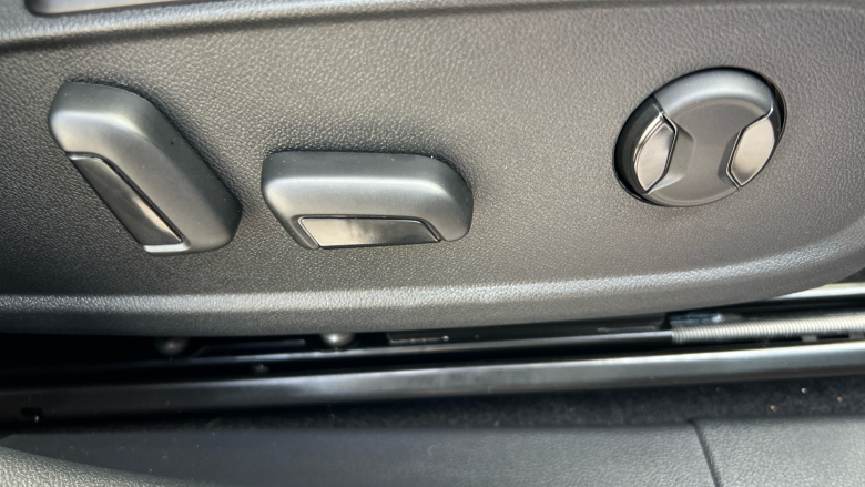 Ford Capri 210kW Premium 77kWh 5dr Auto Electric Estate